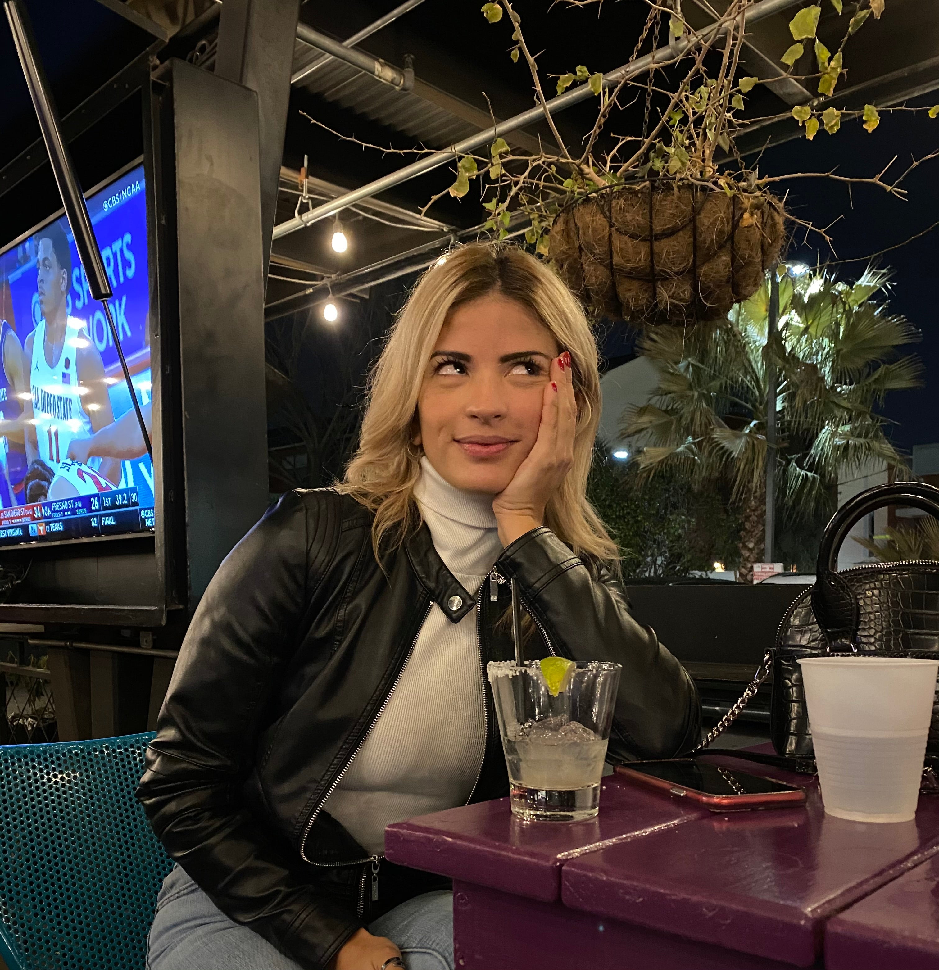 <em>Alexandra.V</em>